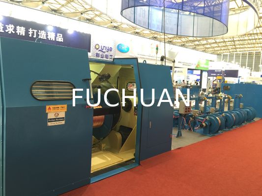 Attrezzatura per l'aggregazione automatica del filo di plastica della macchina per l'avvolgimento del cavo a doppia torsione