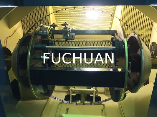 Attrezzatura automatica per macchina per l'aggraffatura del filo di rame nudo a doppia torsione del cavo