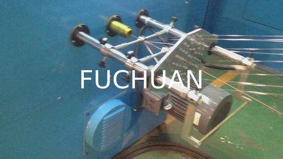 Attrezzatura automatica per raccoglitori di cavi per legatrice di filo di rame a doppia torsione